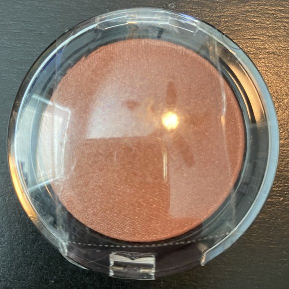 BVain Baked Eyeshadow – Cold Hearted - Picture 2 of 5